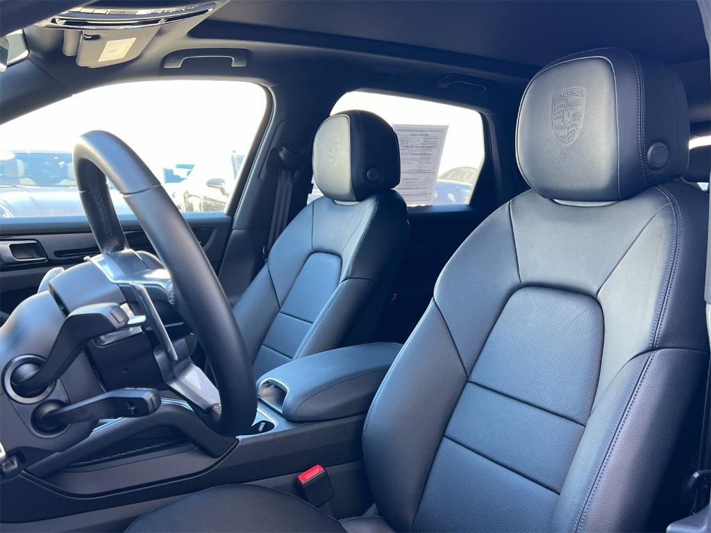 used 2023 Porsche Cayenne car, priced at $81,995
