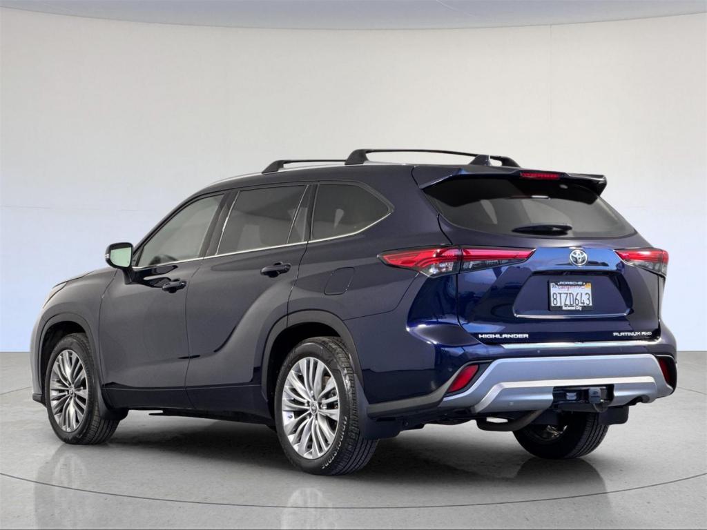 used 2020 Toyota Highlander car, priced at $37,979