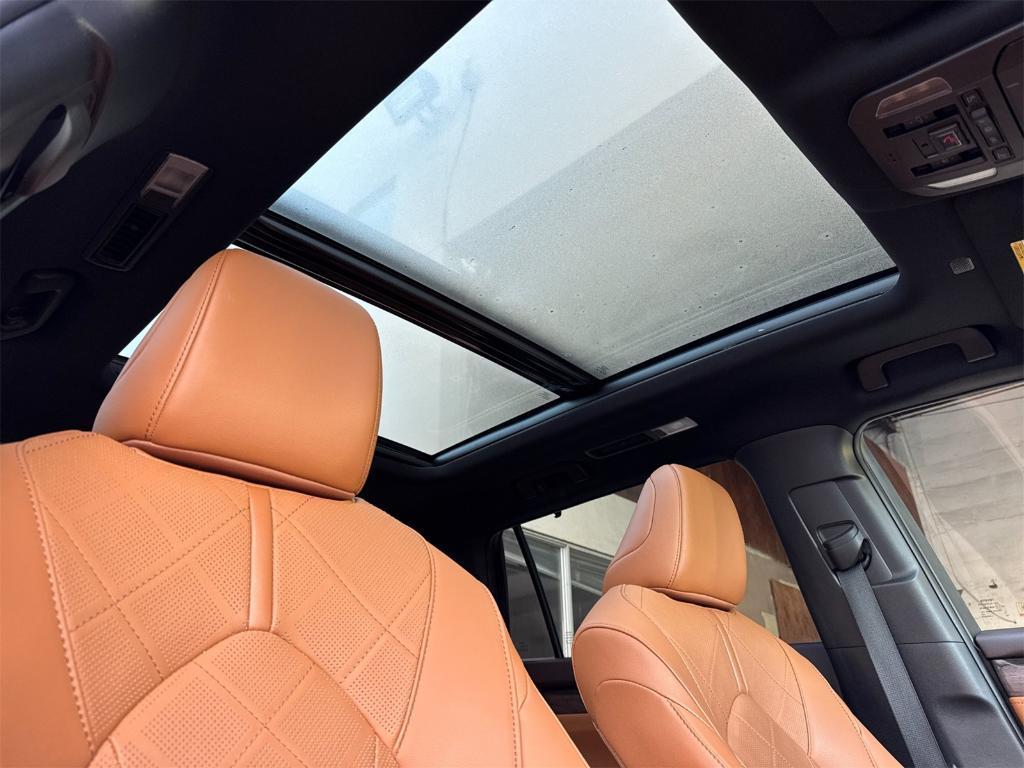 used 2020 Toyota Highlander car, priced at $37,979