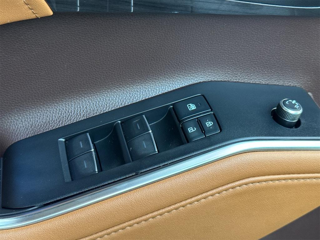 used 2020 Toyota Highlander car, priced at $37,979