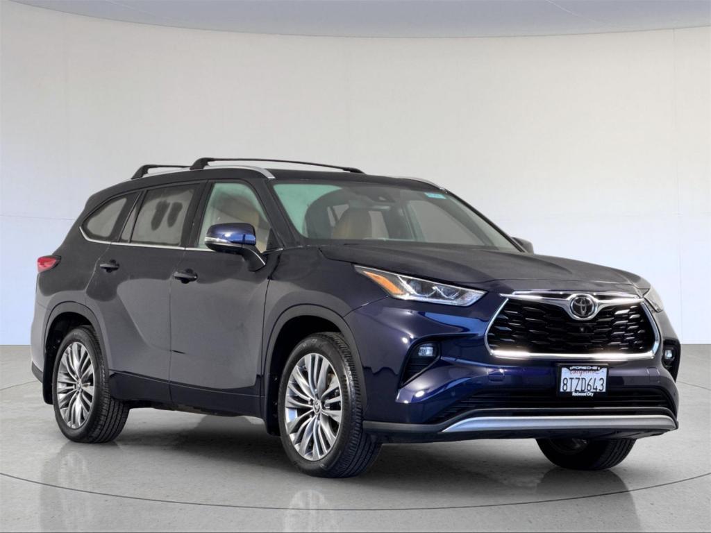 used 2020 Toyota Highlander car, priced at $37,979