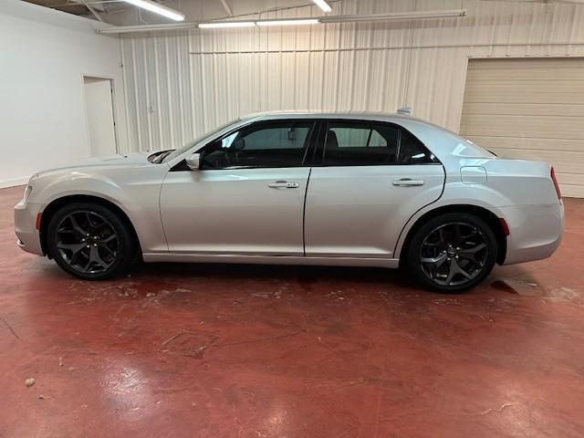 used 2021 Chrysler 300 car, priced at $19,495