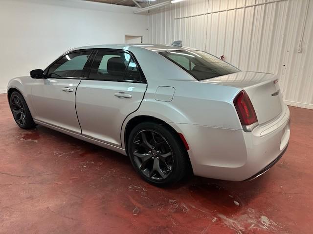 used 2021 Chrysler 300 car, priced at $19,495