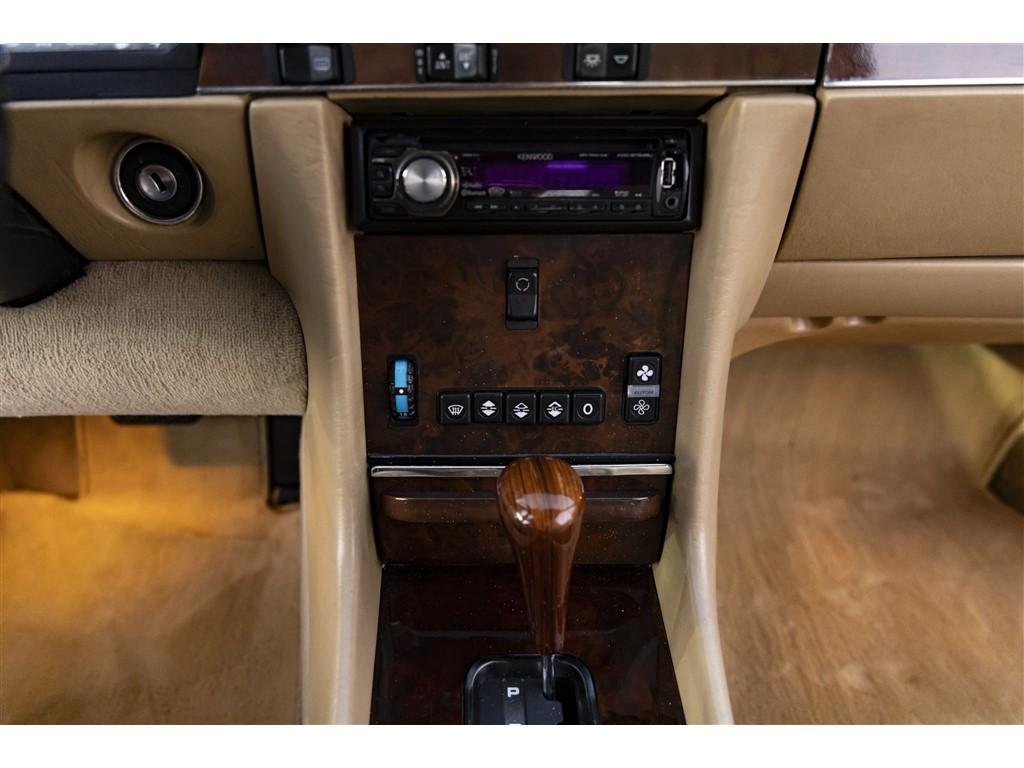 used 1987 Mercedes-Benz 560SL car