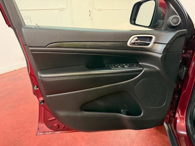 used 2022 Jeep Grand Cherokee car, priced at $19,699