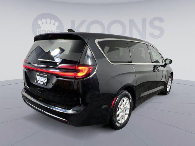 used 2023 Chrysler Pacifica car, priced at $22,995
