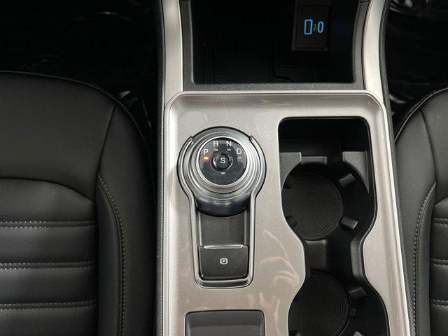 used 2024 Ford Edge car, priced at $29,398