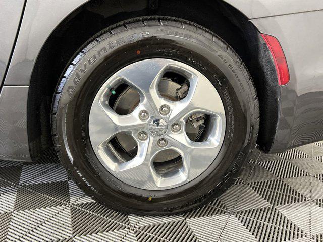 used 2018 Chrysler Pacifica Hybrid car, priced at $22,000