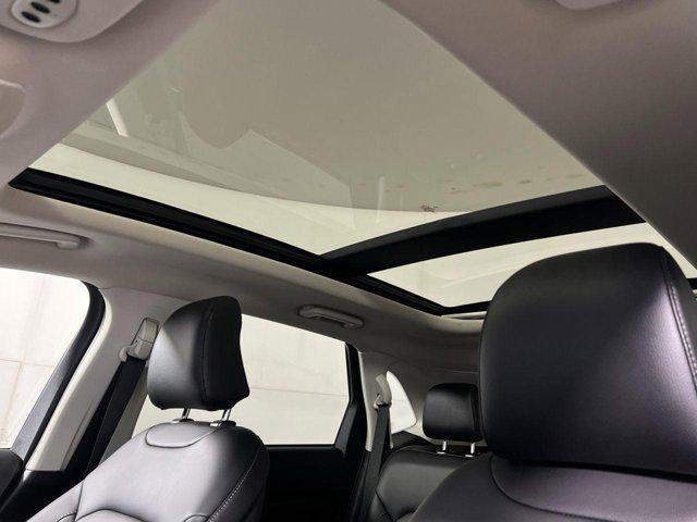 used 2024 Ford Edge car, priced at $28,297