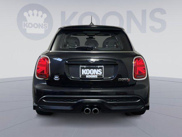 used 2024 MINI Hardtop car, priced at $26,282