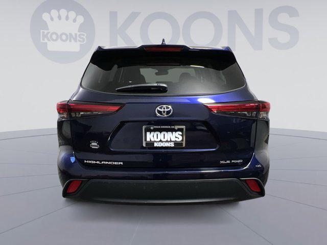 used 2022 Toyota Highlander car, priced at $32,500