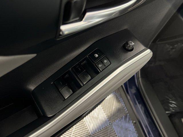 used 2022 Toyota Highlander car, priced at $32,500