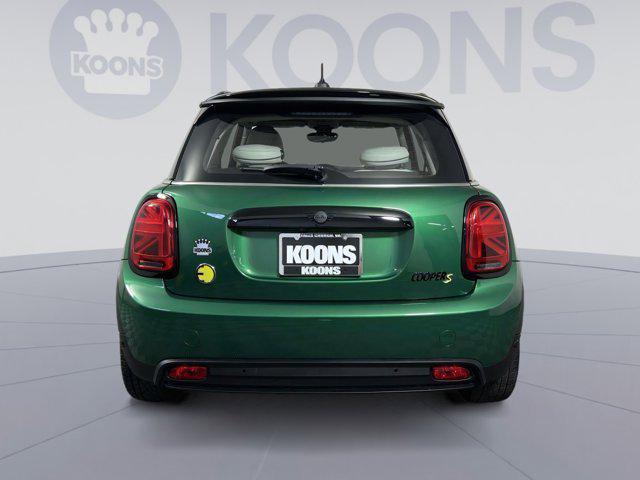 used 2023 MINI Hardtop car, priced at $20,698