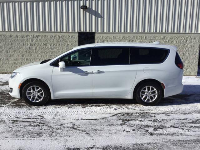 used 2020 Chrysler Pacifica car, priced at $14,990