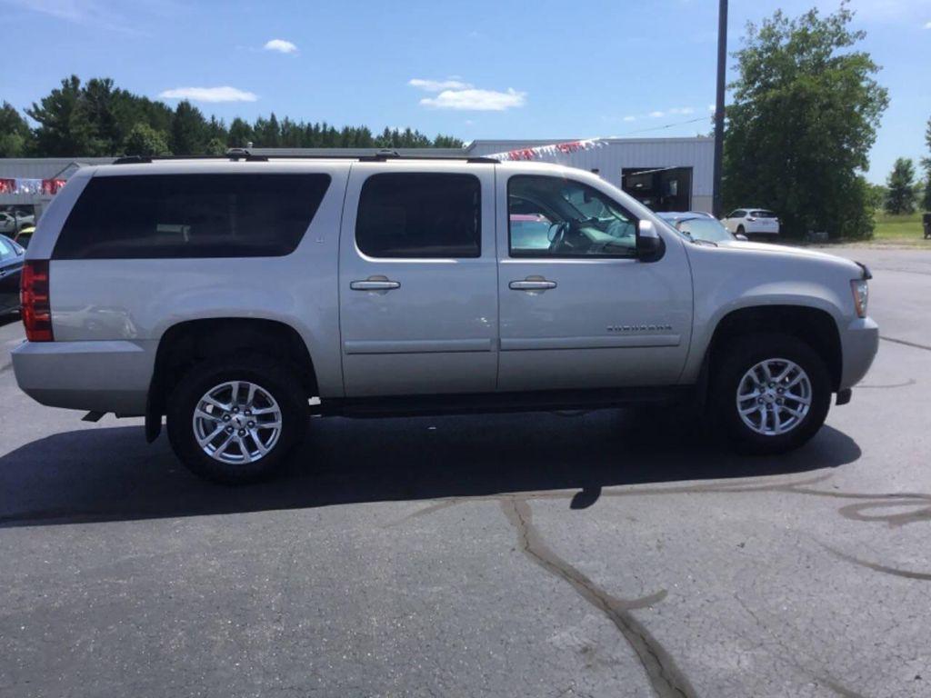used 2008 Chevrolet Suburban car, priced at $6,500