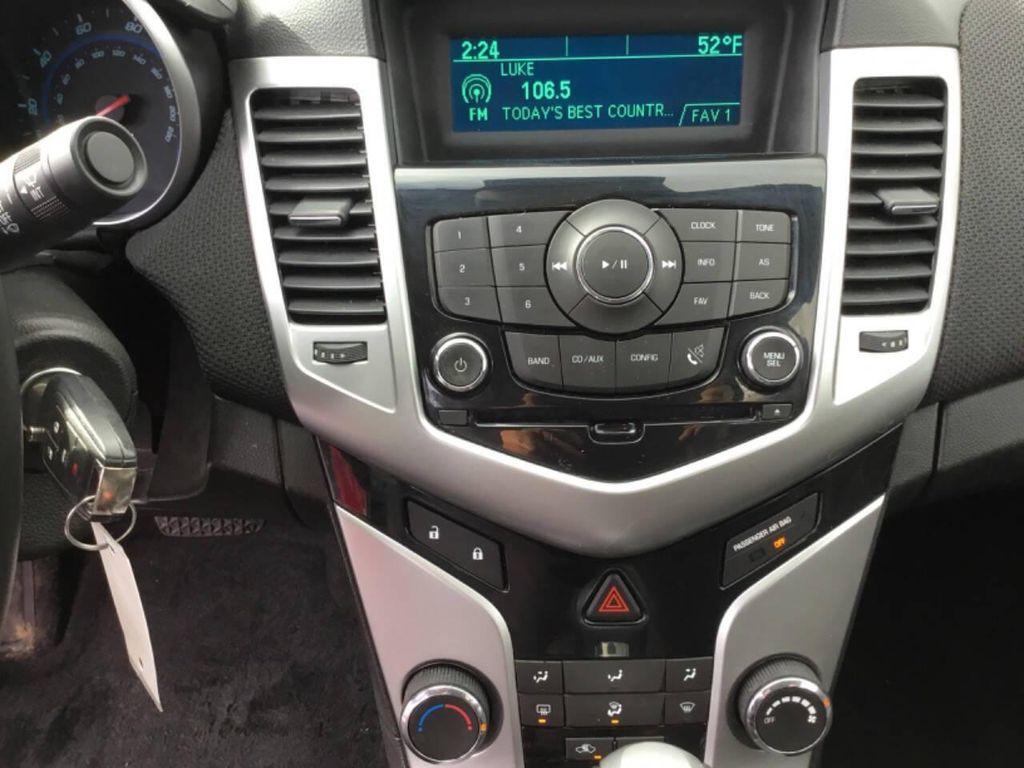used 2014 Chevrolet Cruze car, priced at $5,500