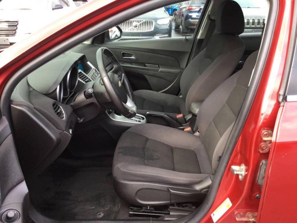 used 2014 Chevrolet Cruze car, priced at $5,500