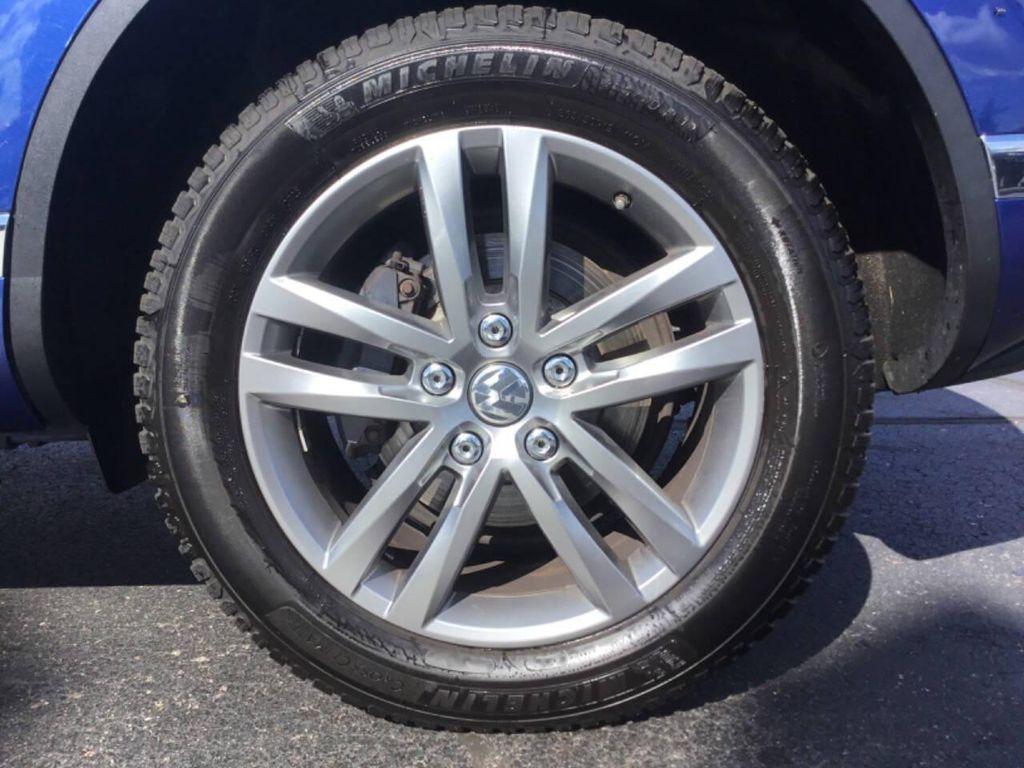 used 2016 Volkswagen Touareg car, priced at $13,990