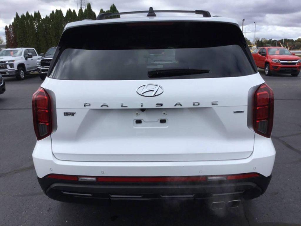 used 2024 Hyundai Palisade car, priced at $34,990
