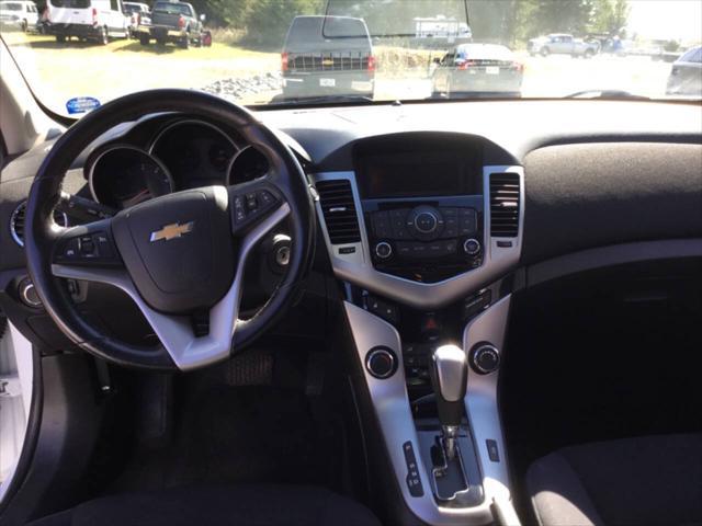 used 2014 Chevrolet Cruze car, priced at $9,500