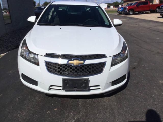 used 2014 Chevrolet Cruze car, priced at $9,500