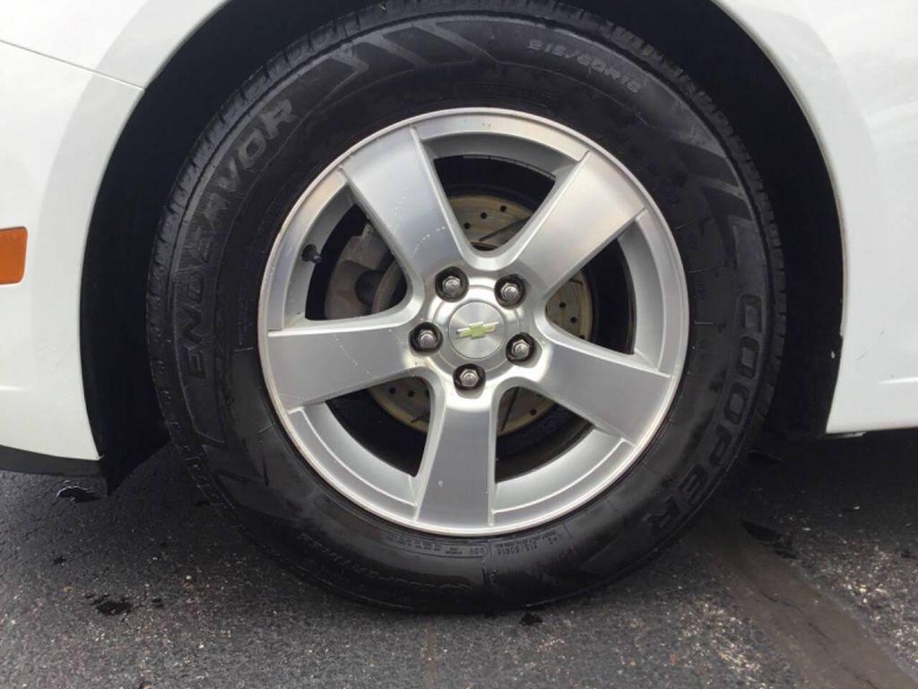 used 2014 Chevrolet Cruze car, priced at $8,990