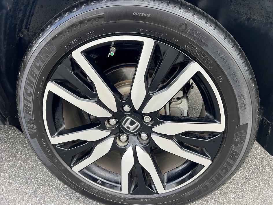 used 2019 Honda Pilot car, priced at $22,488