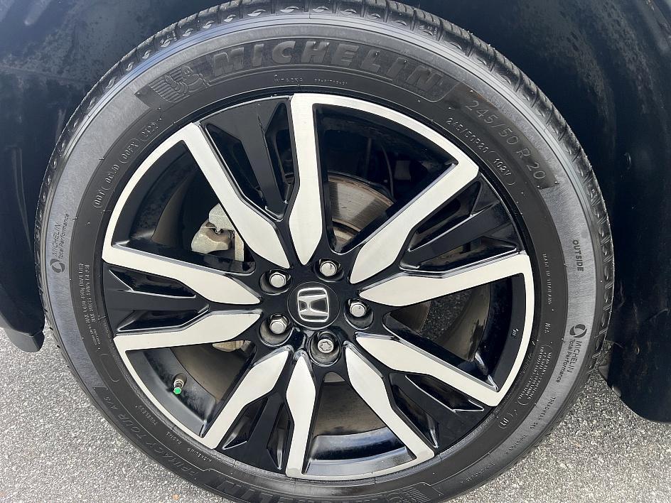 used 2019 Honda Pilot car, priced at $22,488