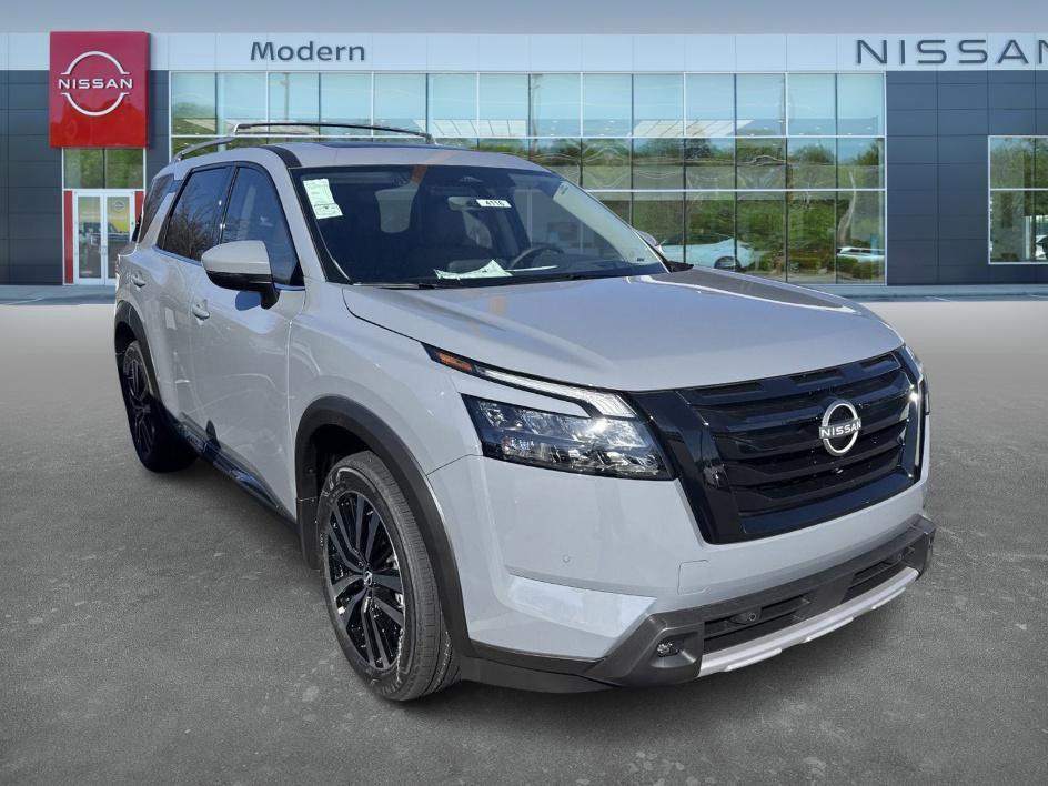 new 2025 Nissan Pathfinder car, priced at $47,390