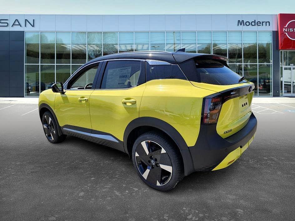 new 2025 Nissan Kicks car, priced at $28,259