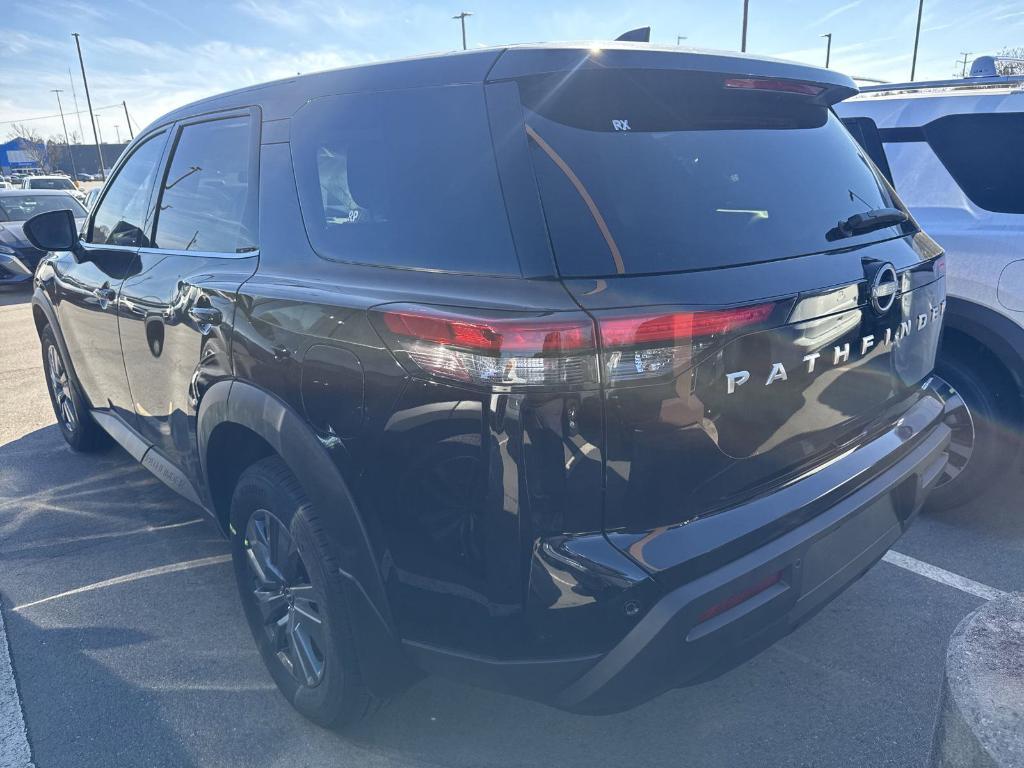 new 2025 Nissan Pathfinder car, priced at $35,760