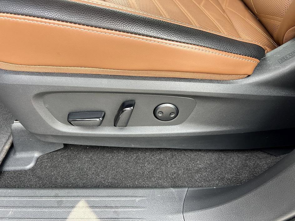 used 2024 Nissan Pathfinder car, priced at $42,988