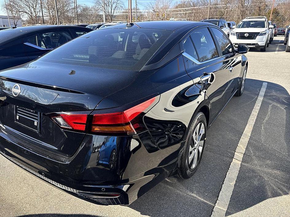 new 2025 Nissan Altima car, priced at $26,950