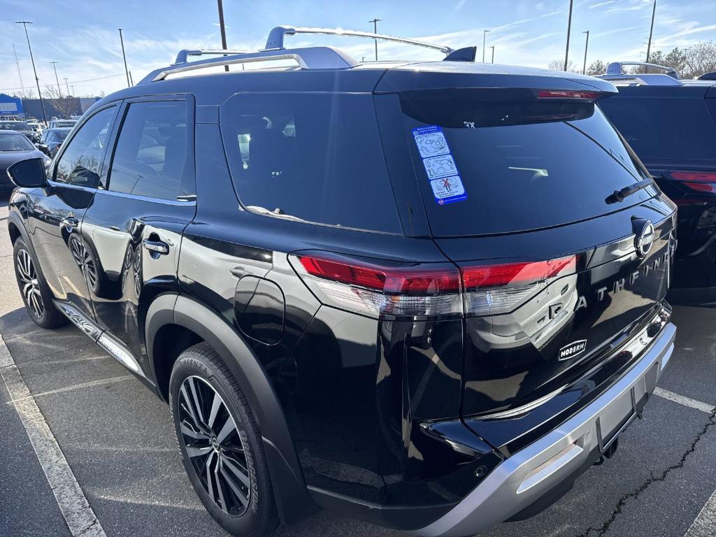 new 2025 Nissan Pathfinder car, priced at $48,215