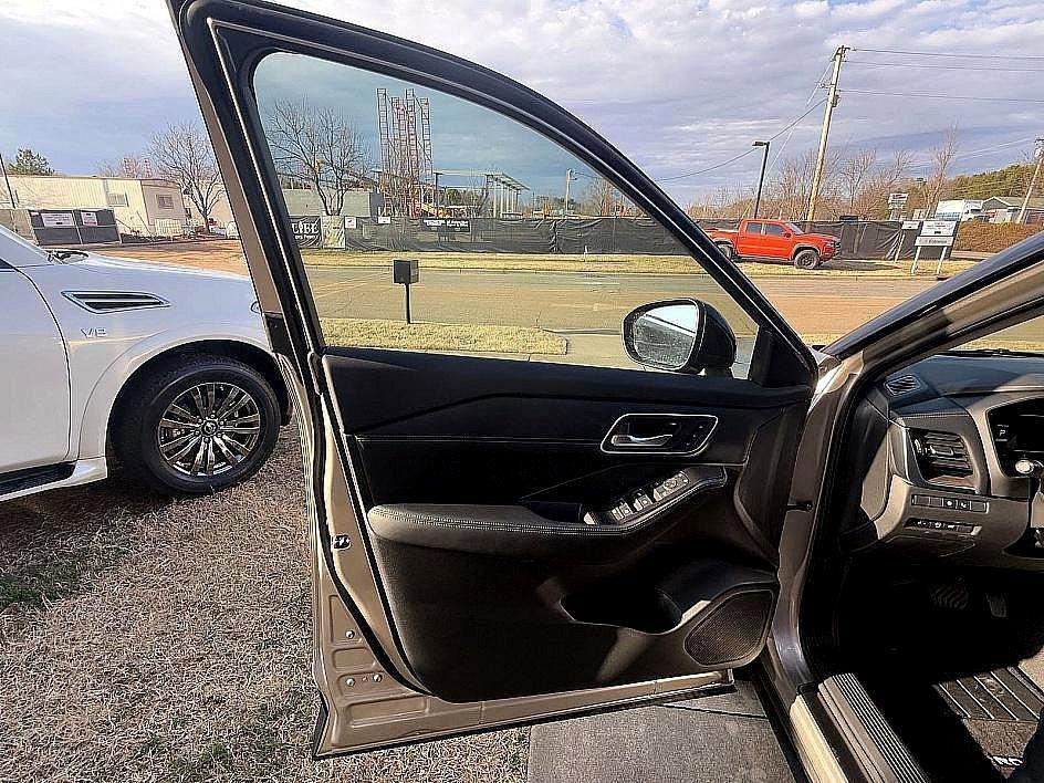 new 2025 Nissan Rogue car, priced at $40,052