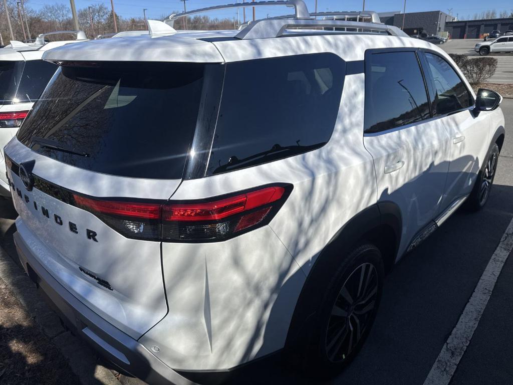 new 2025 Nissan Pathfinder car, priced at $52,410