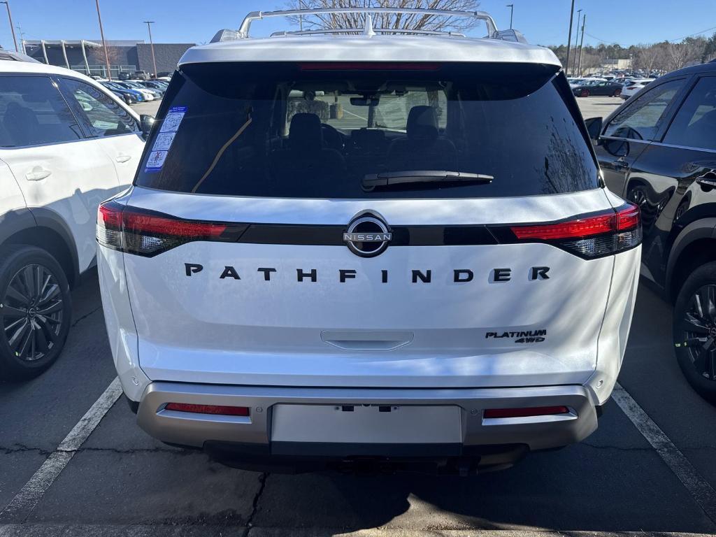 new 2025 Nissan Pathfinder car, priced at $52,160