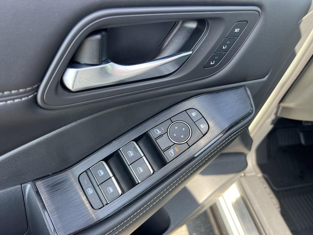 used 2023 Nissan Rogue car, priced at $27,975