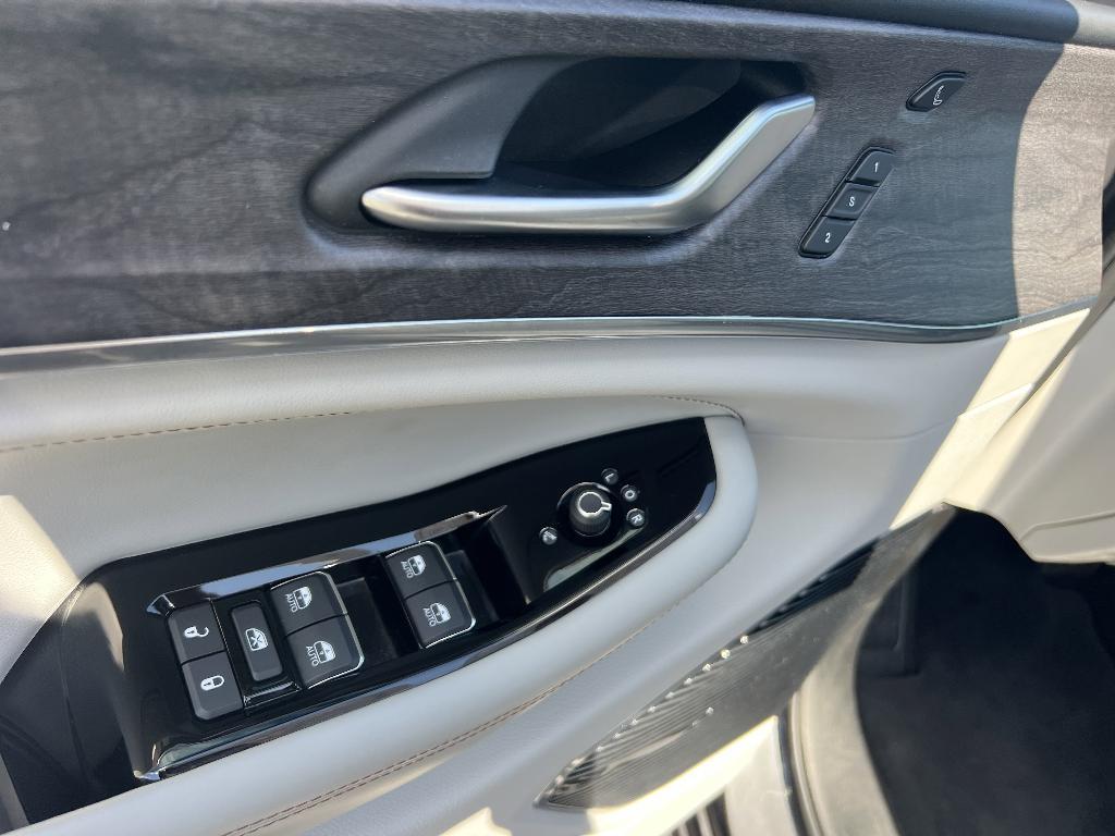 used 2021 Jeep Grand Cherokee L car, priced at $35,775