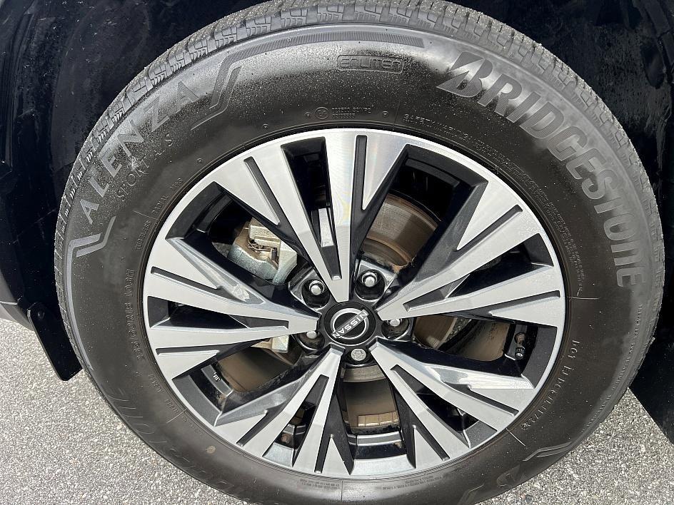 used 2022 Nissan Rogue car, priced at $24,375