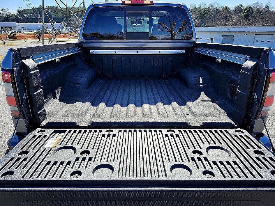 new 2025 Nissan Frontier car, priced at $39,850