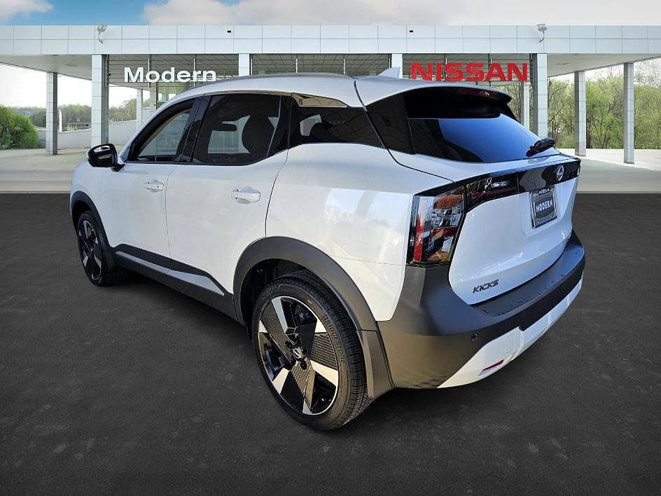 new 2025 Nissan Kicks car, priced at $29,185