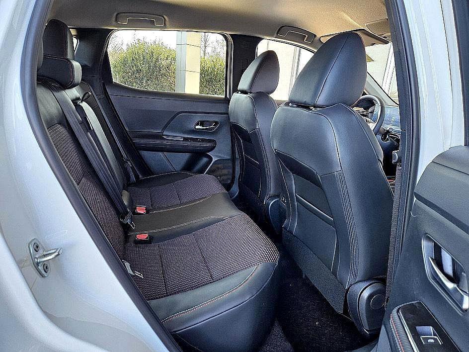 new 2025 Nissan Kicks car, priced at $29,185