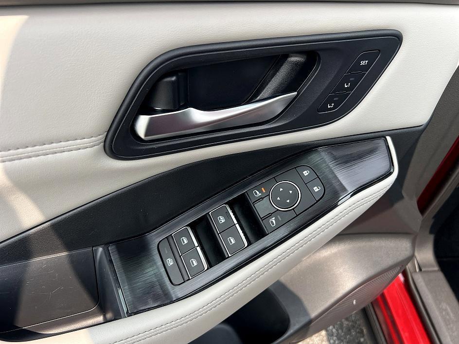 used 2023 Nissan Rogue car, priced at $27,975