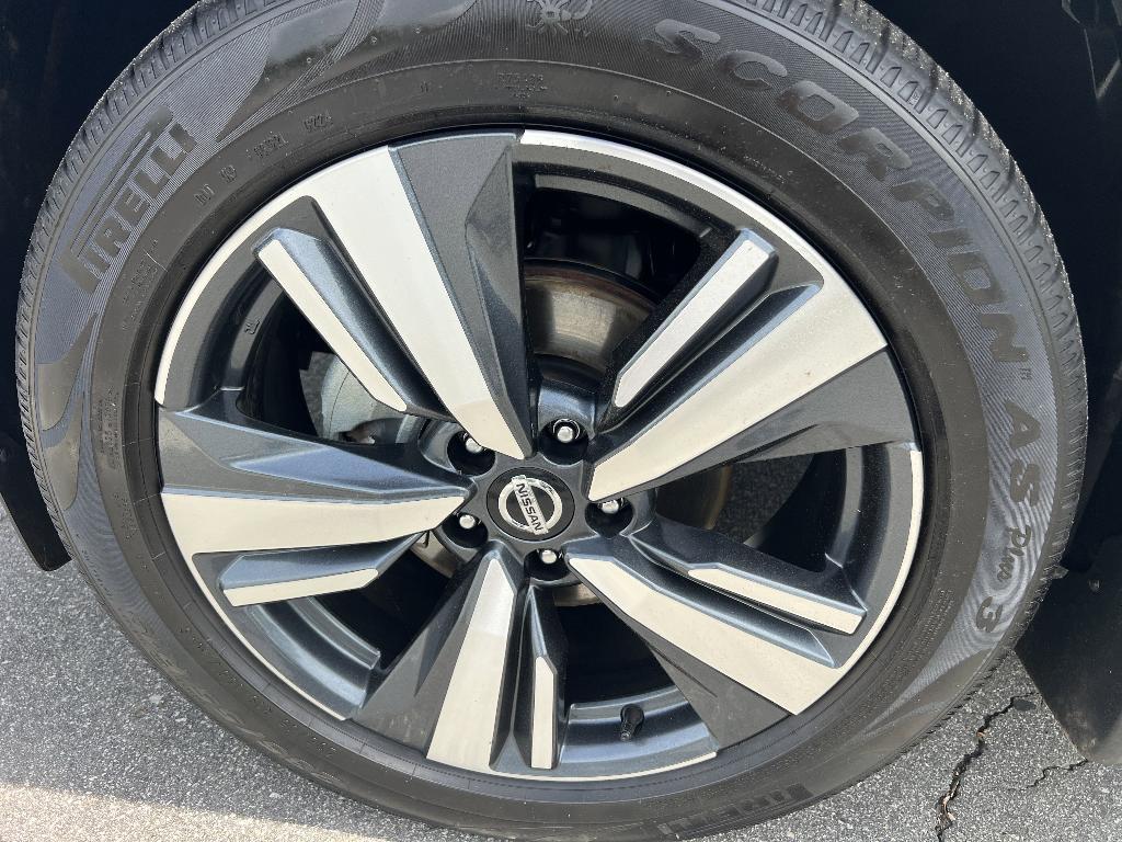 used 2021 Nissan Rogue car, priced at $23,875