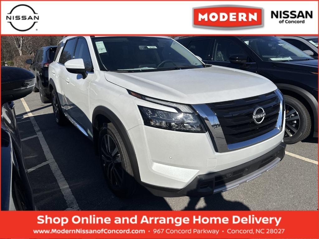 new 2025 Nissan Pathfinder car, priced at $47,780