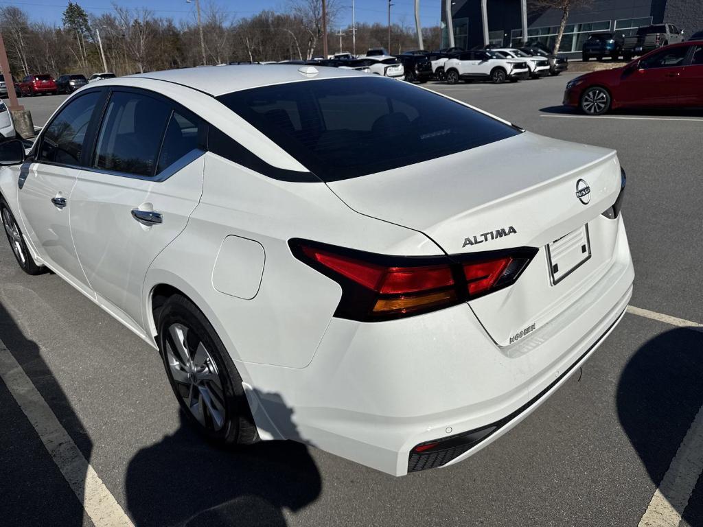 new 2025 Nissan Altima car, priced at $25,250