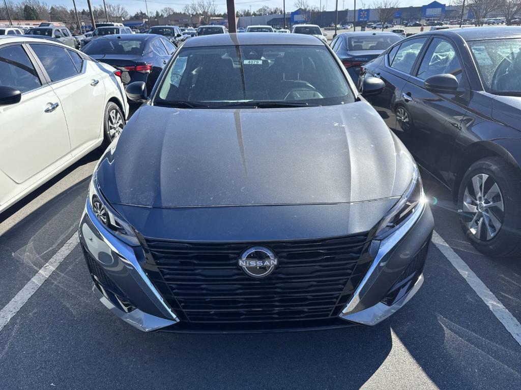 new 2025 Nissan Altima car, priced at $25,005