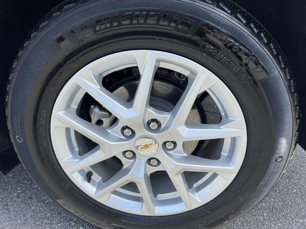 used 2023 Chevrolet Equinox car, priced at $21,275