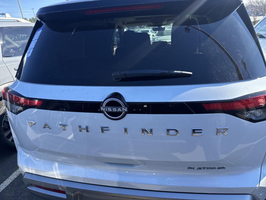 new 2025 Nissan Pathfinder car, priced at $48,025